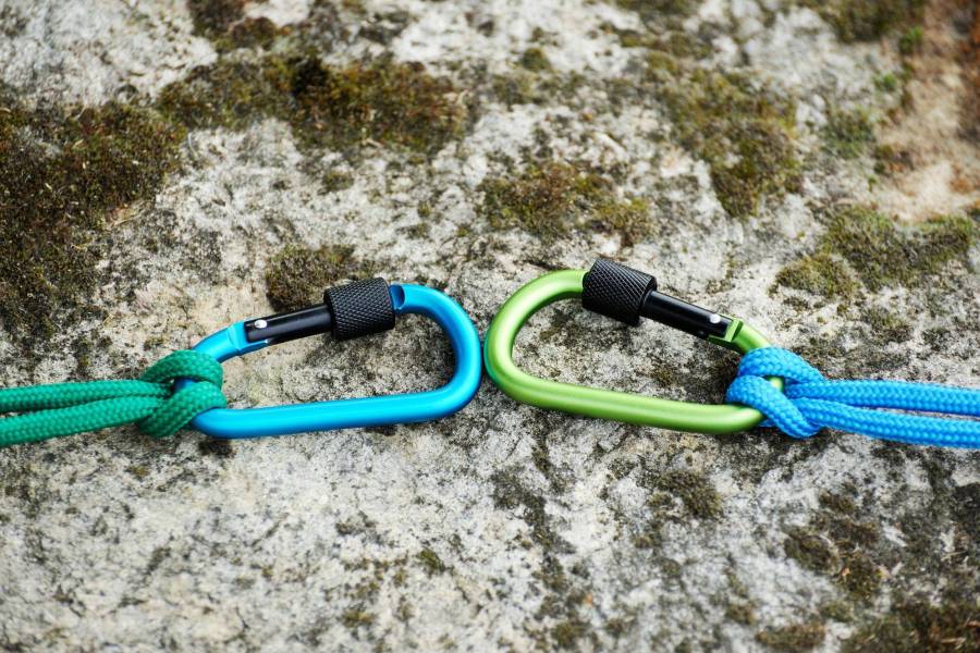 Jak działa k2 color flex guma carbon 400ml i gdzie ją zastosować?